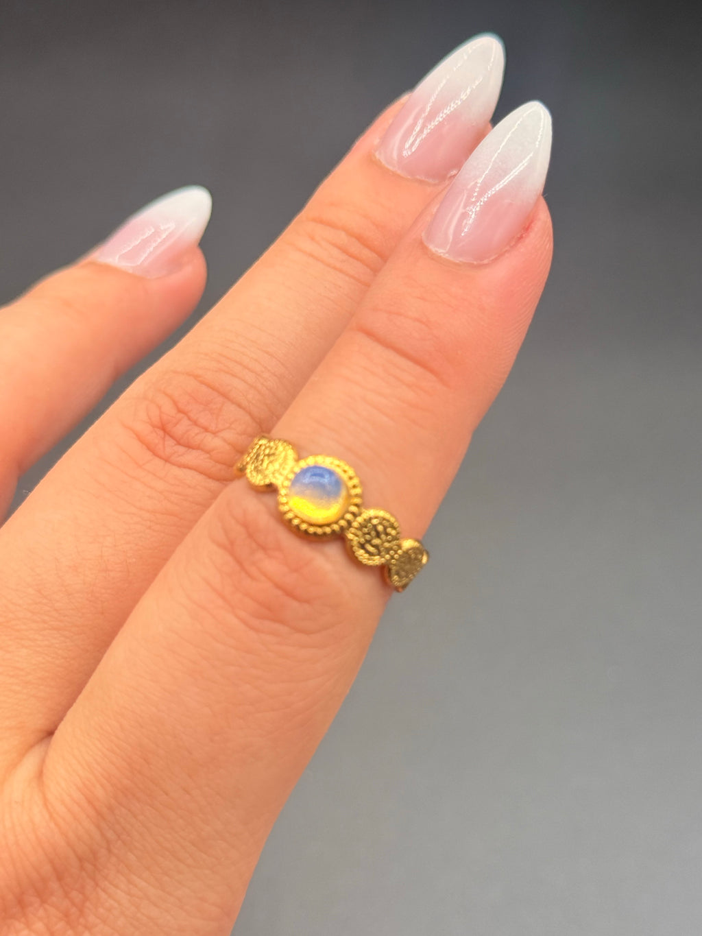 Anillo Celine