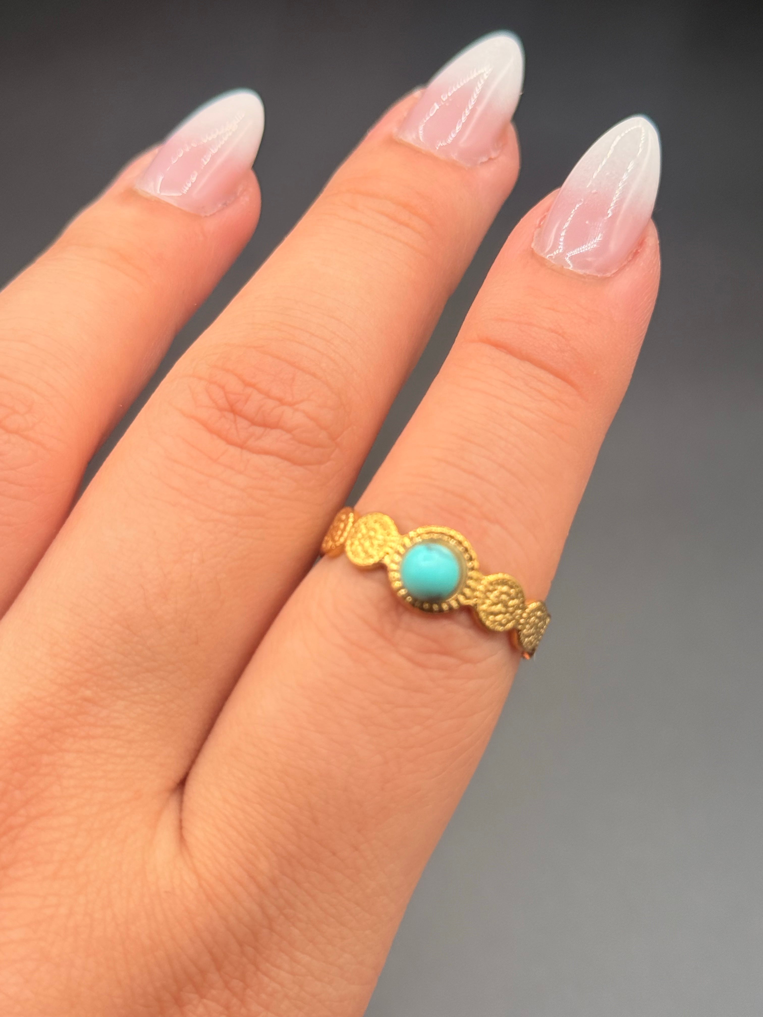 Anillo Celine