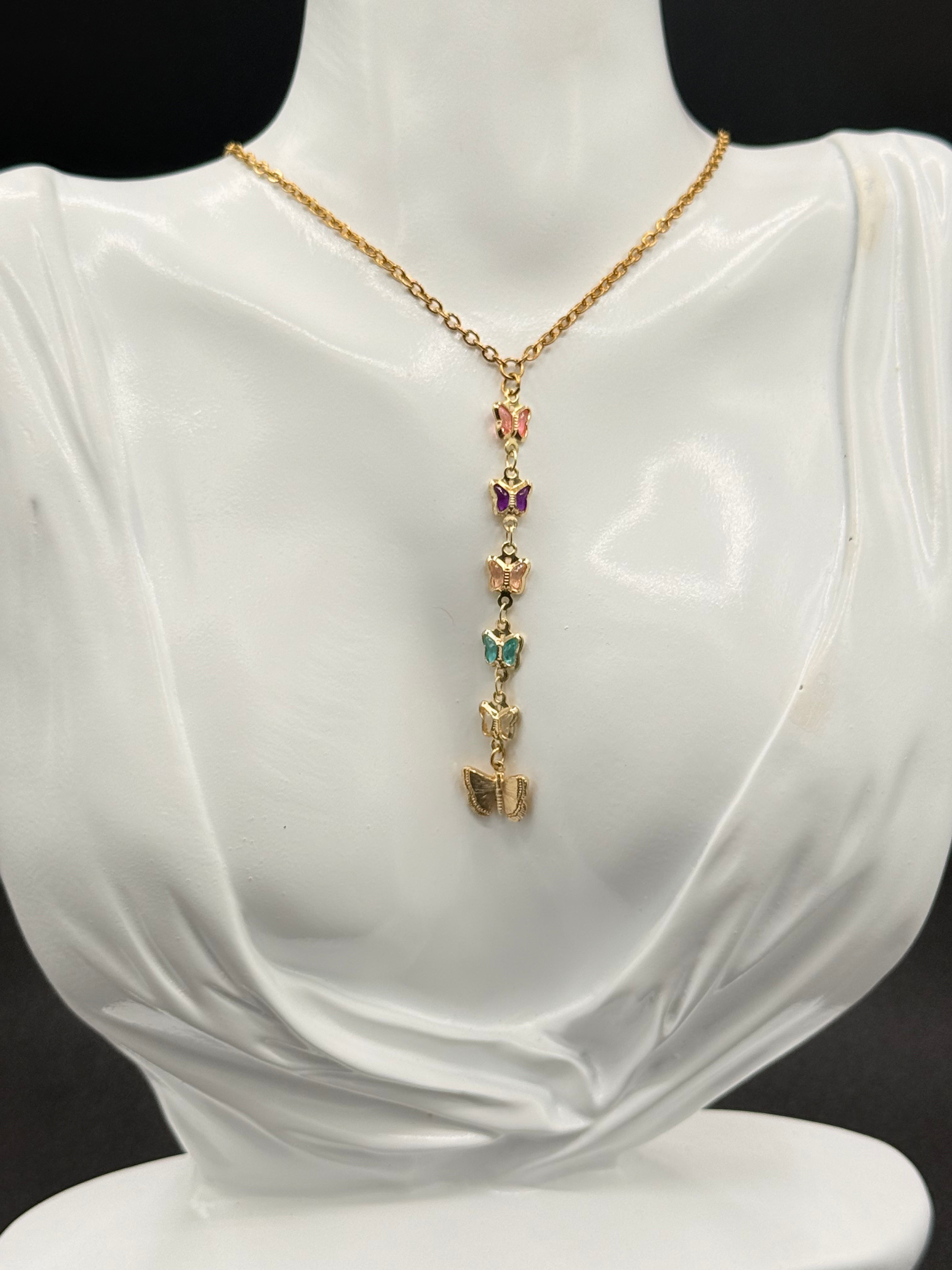 Collar Colorful Wings