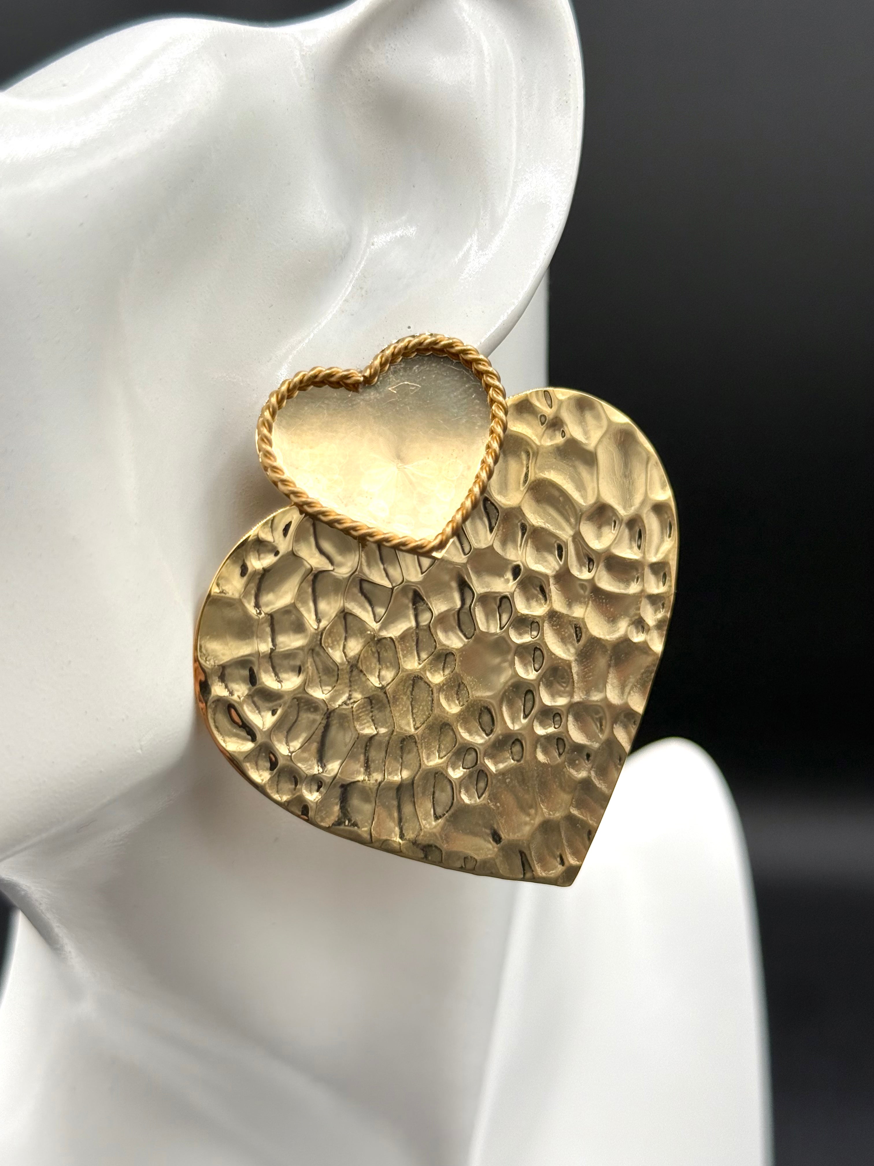Aretes Nova