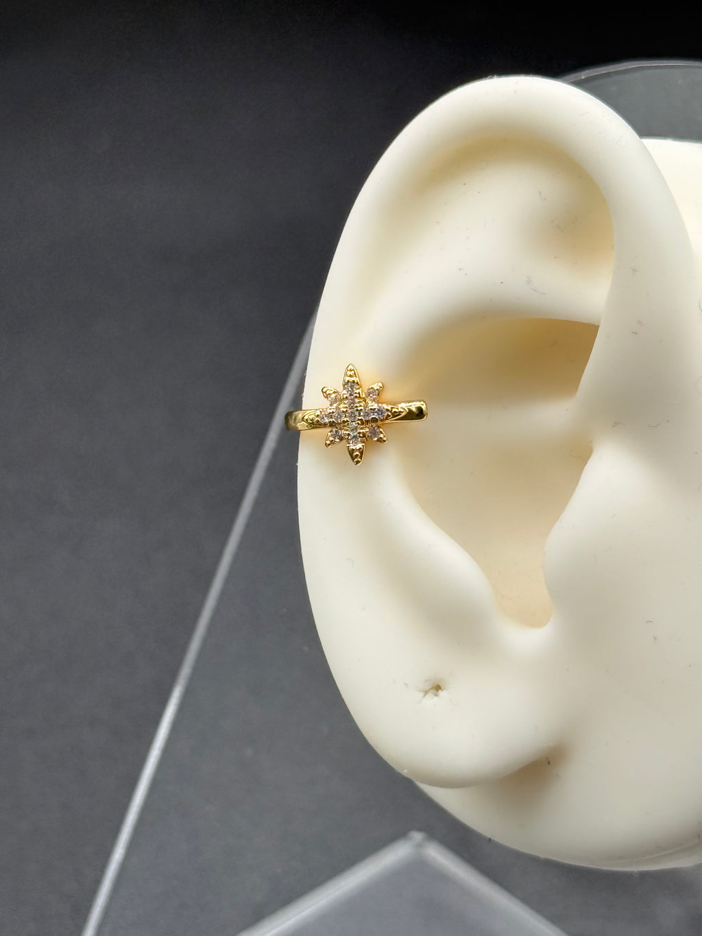 Ear cuff Star